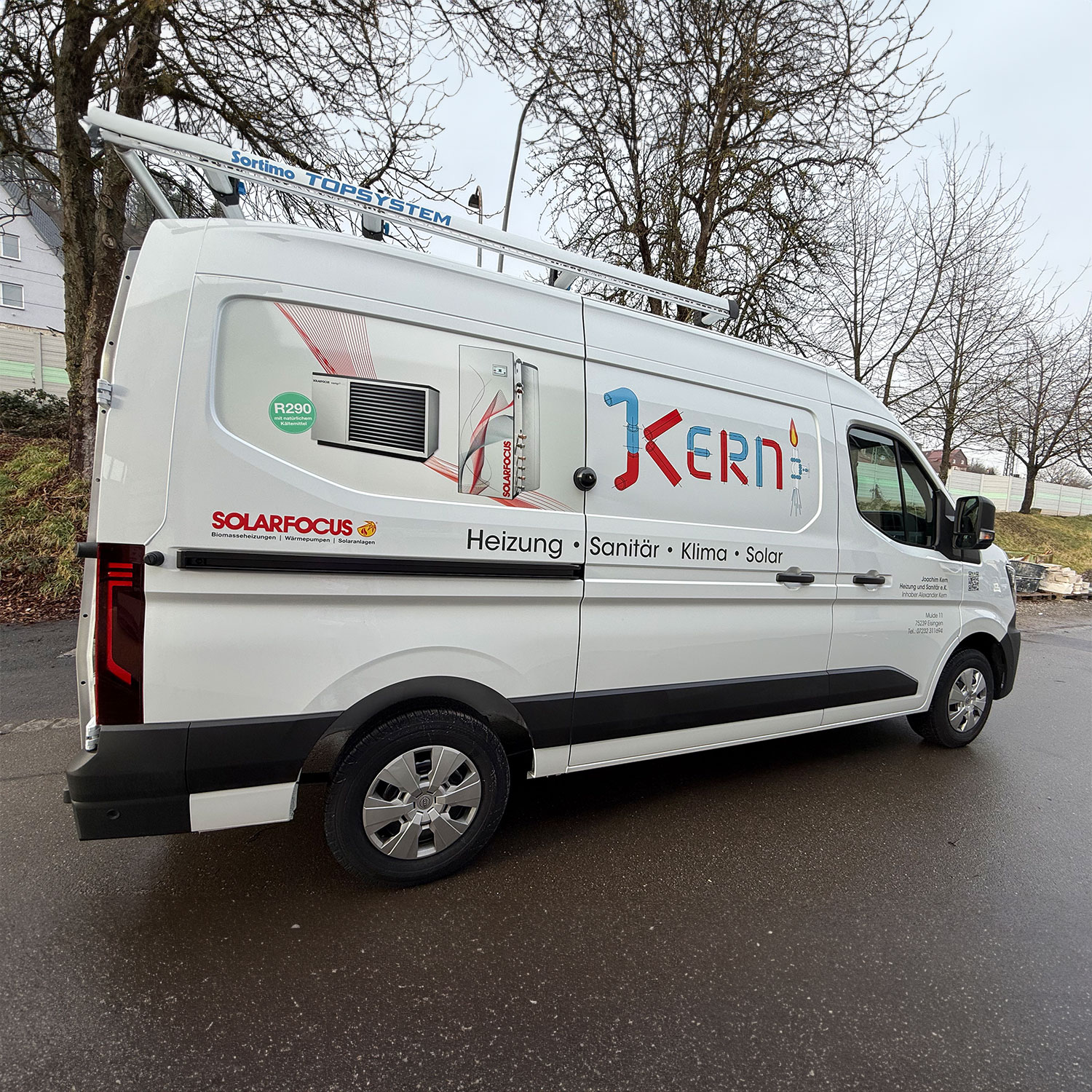 Barth finest Food Fahrzeug mit Autobeschriftung und Teilfolierung